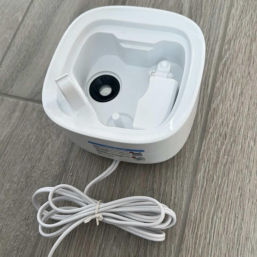 LEVOIT Humidifier - Picture 7 of 14